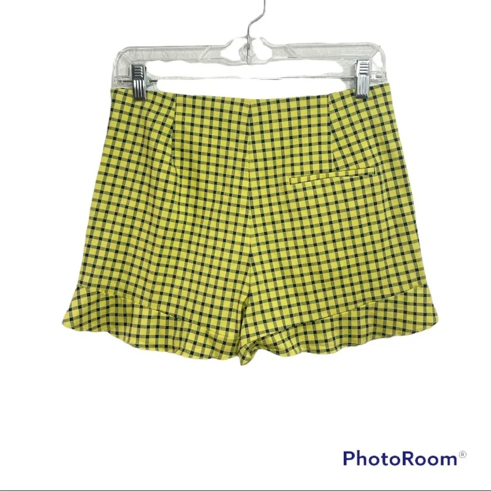 Zara Yellow / Black Check Ruffle High Rise Shorts - Picture 2 of 10